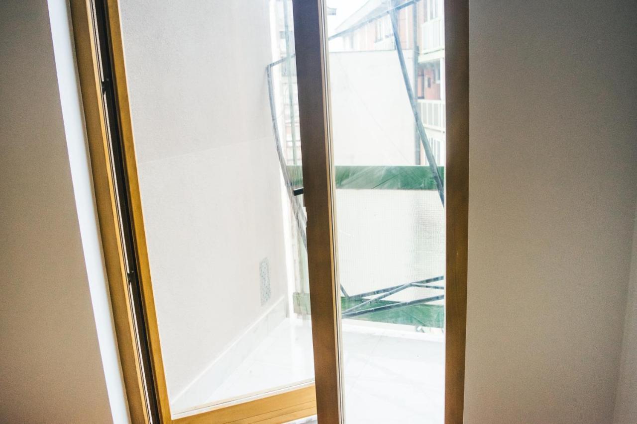 Appartamento Aparment Theatre Ni Esterno foto