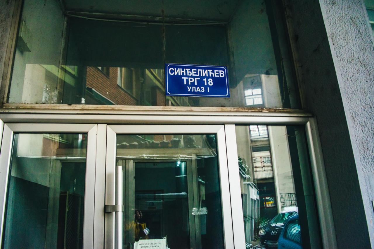 Appartamento Aparment Theatre Ni Esterno foto