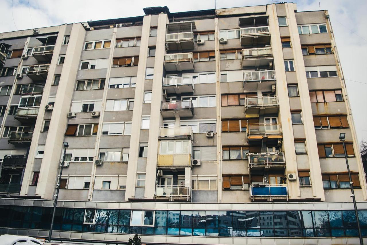 Appartamento Aparment Theatre Ni Esterno foto